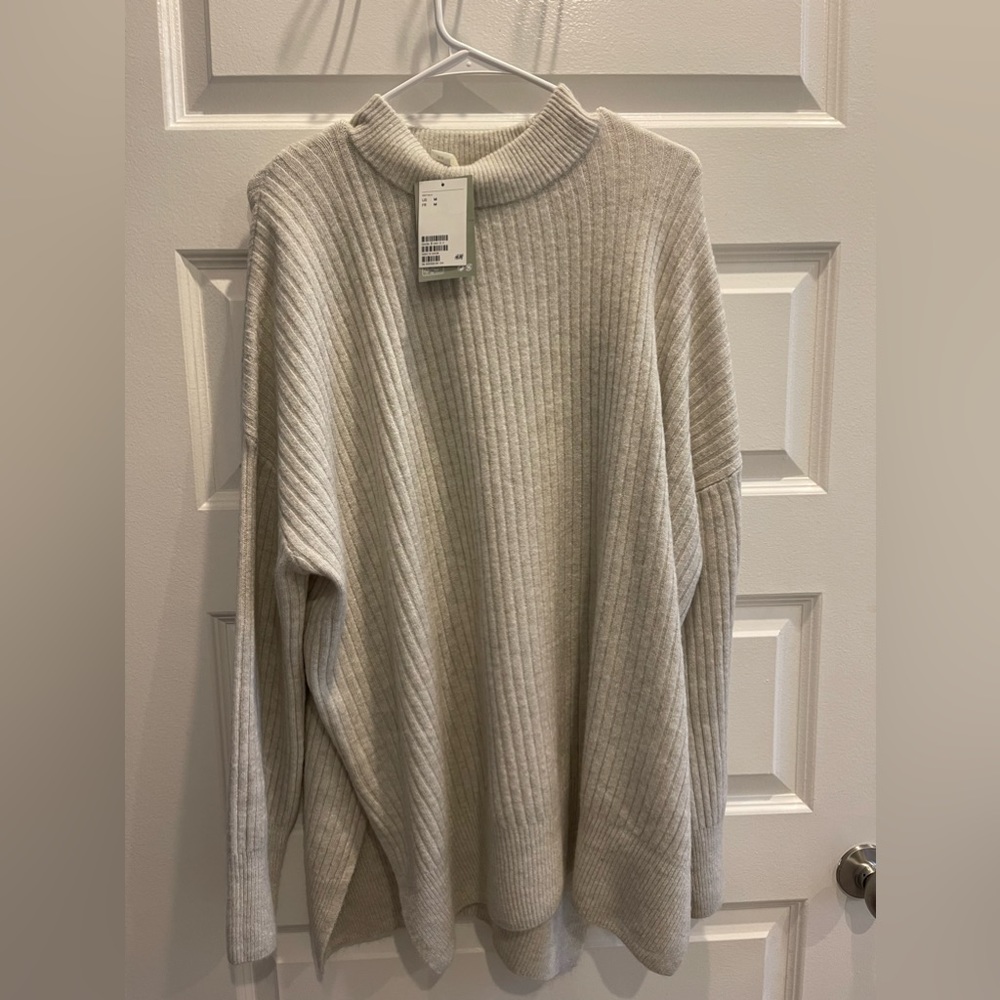 H&M light grey sweater NWT